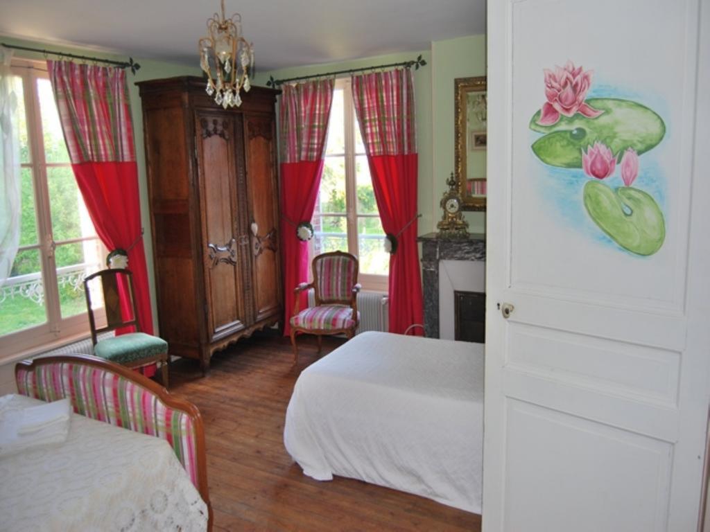 Chez Francine Et Xavier Bed & Breakfast Froissy  Eksteriør bilde