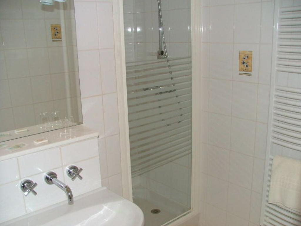 Chez Francine Et Xavier Bed & Breakfast Froissy  Rom bilde