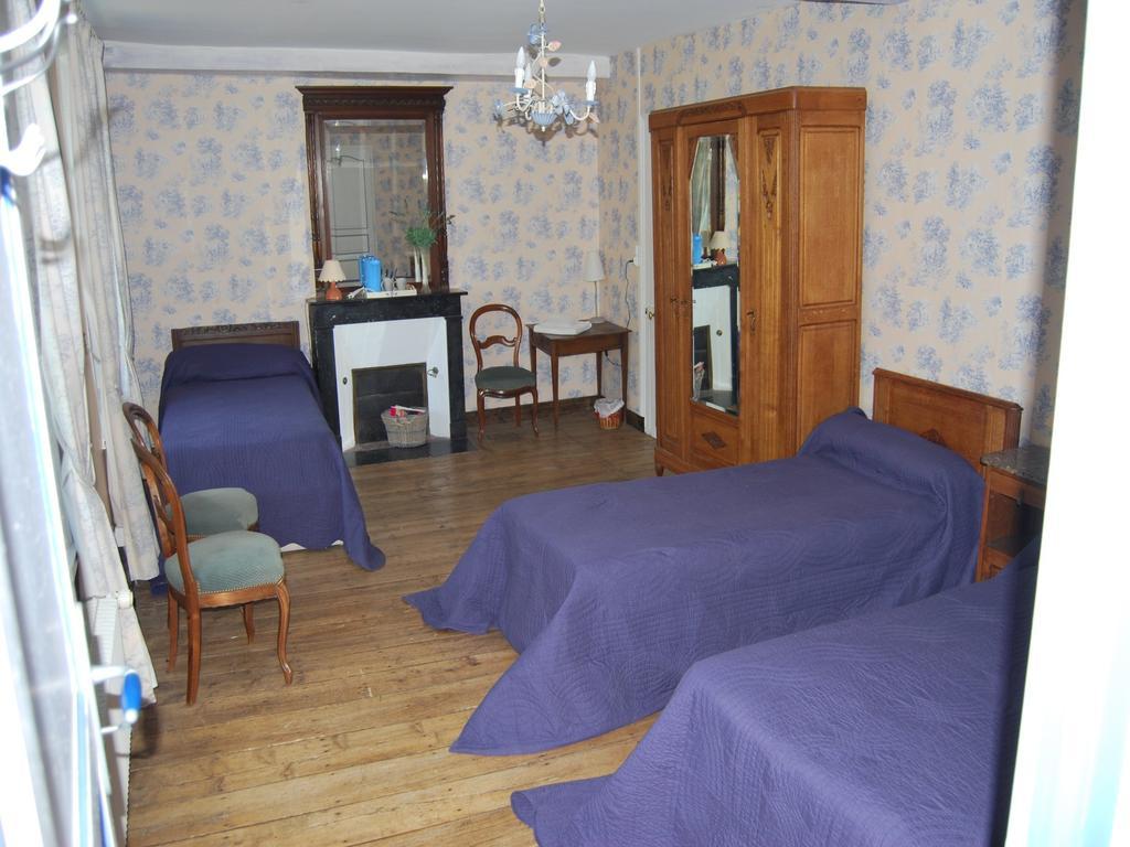 Chez Francine Et Xavier Bed & Breakfast Froissy  Rom bilde